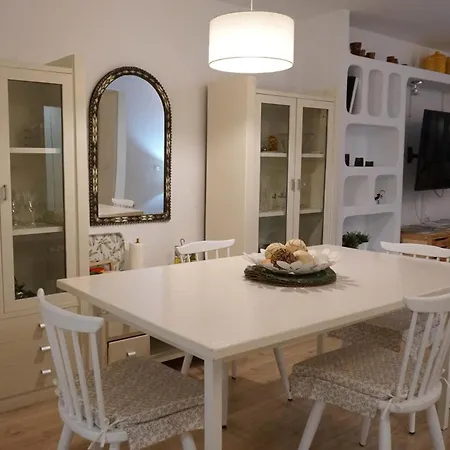 Apartamento1 Dormitorio, Vistas Al Mar, Piscinas Naturales A 3 Minutos, Wifi 600Mb Bajamar (La Laguna)