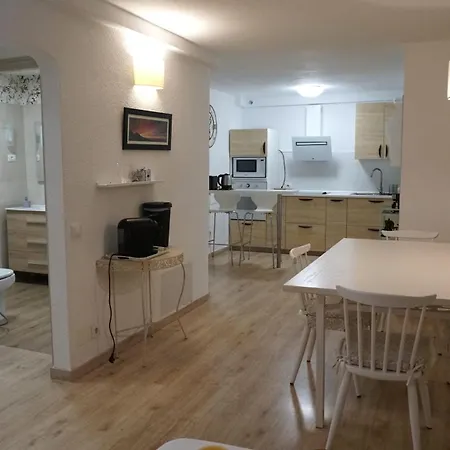 Apartamento1 Dormitorio, Vistas Al Mar, Piscinas Naturales A 3 Minutos, Wifi 600Mb